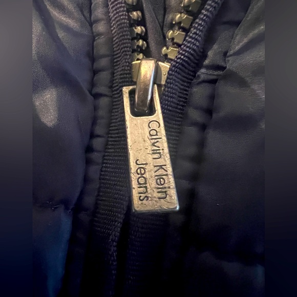 CALVIN KLEIN Boys Vest - Picture 3 of 10